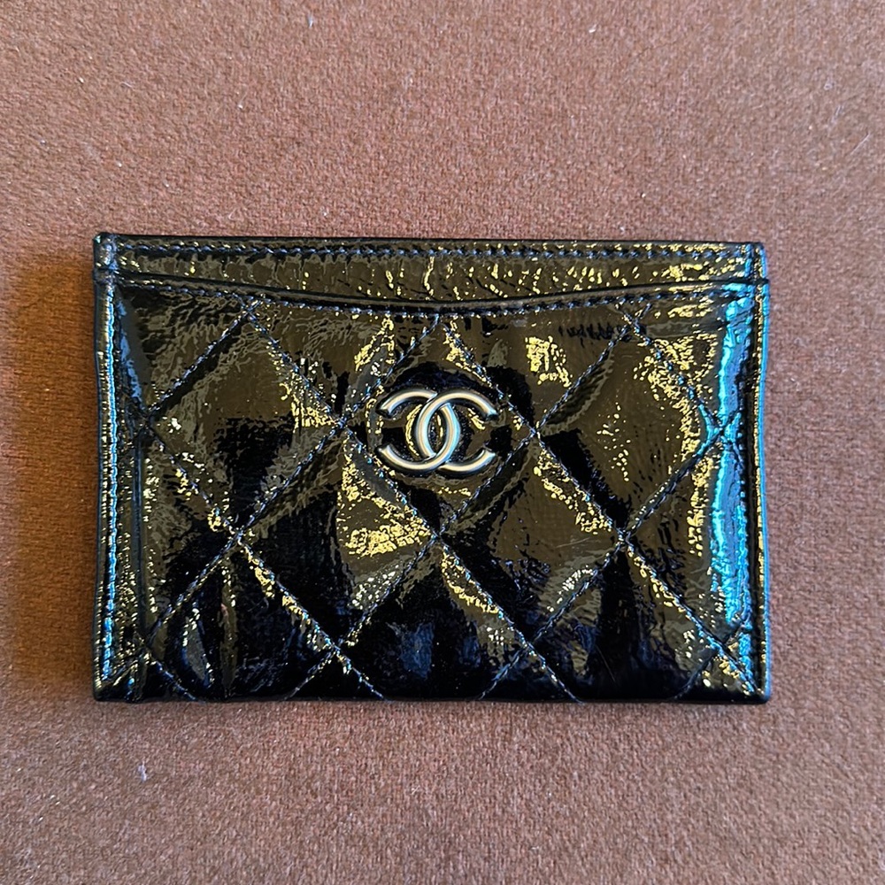 Chanel quilted patent leather charge card holder